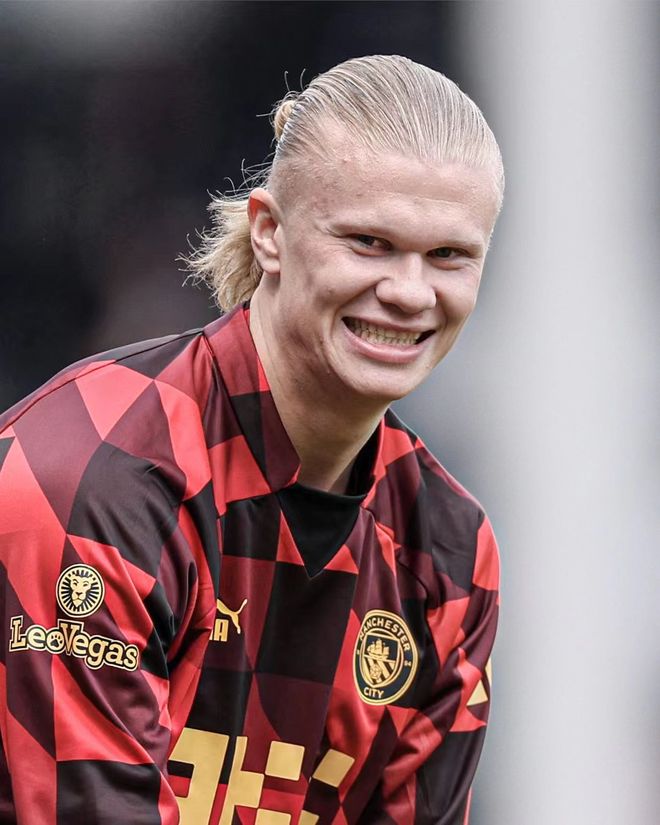 关于哈兰德官方宣布出色发挥新规，拜仁引发争议！比赛高潮迭起的信息-九游体育官网