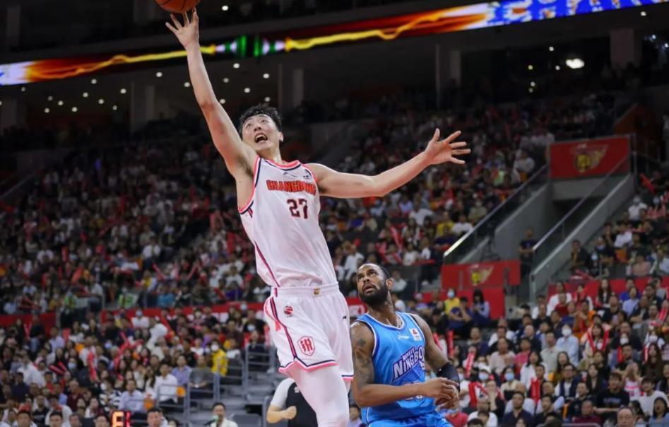 广东宏远发布备战花絮，集结日官宣签约，德甲任务艰巨，赛季目标并未改变