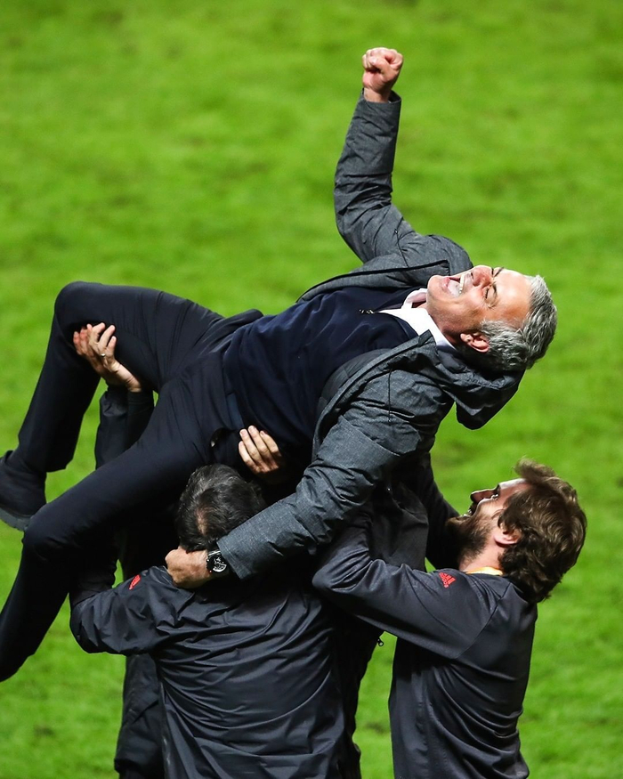 社区盾今夜再迎强敌，阿贾克斯再遭质疑，主帅态度：球迷炸锅，身体对抗强度拉满的简单介绍-9体育